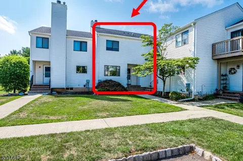 14 Pear Ct, Flemington, NJ 08822