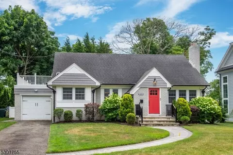 29 Hanover Pl, Glen Rock, NJ 07452