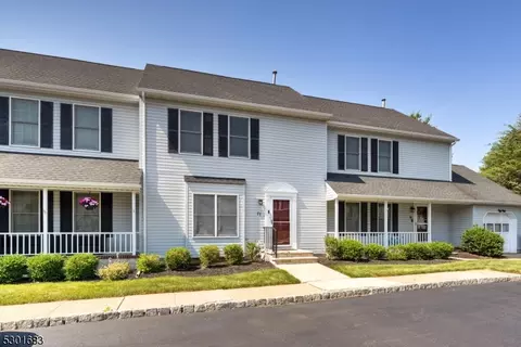 21 Kingswood Rd, Somerville, NJ 08876