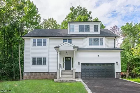 117 Big Piece Rd, Fairfield, NJ 07004