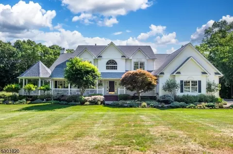 9 Schindler Ct, Fredon Twp, NJ 07860