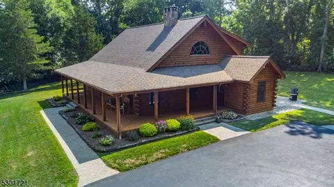 118 Greendell Rd, Newton, NJ 07860