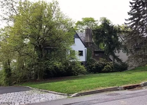 155 Highland Ave, Montclair, NJ 07042