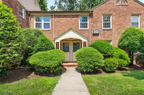 380 Main St #12, Chatham, NJ 07928
