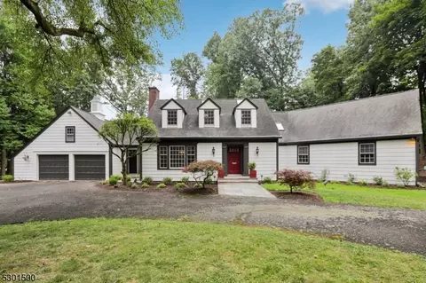 15 Bloomfield Way, West Orange, NJ 07052