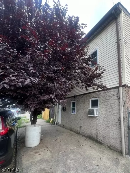 166 16th Ave, Paterson, NJ 07501