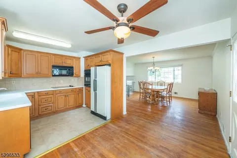 22 Eileen Ct, Wharton, NJ 07885 photo 7