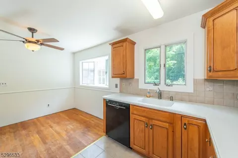 22 Eileen Ct, Wharton, NJ 07885 photo 8