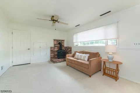 22 Eileen Ct, Wharton, NJ 07885 photo 13