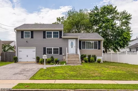 31 Hickock St, Woodbridge Twp, NJ 08863