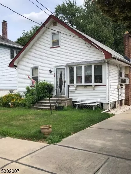 13 Wickers St, Clifton, NJ 07014