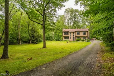 59 Sparta Rd, Stanhope, NJ 07874
