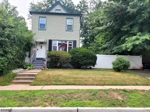 156 E 8th Ave, Roselle, NJ 07203