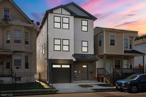 320 Grove St, Newark, NJ 07103