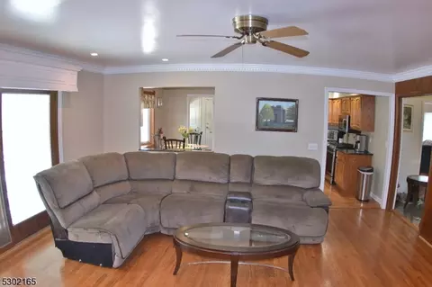 280 Tanglewood Trl, Long Hill, NJ 07933 photo 7