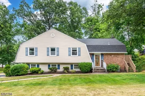 36 Eldorado Dr, Wayne, NJ 07470 photo 2