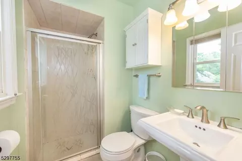 36 Eldorado Dr, Wayne, NJ 07470 photo 19