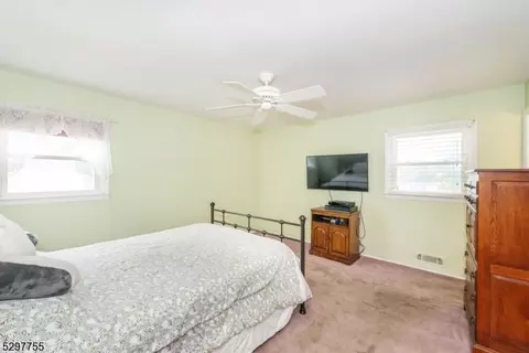 36 Eldorado Dr, Wayne, NJ 07470 photo 16