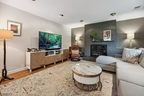 863 Mountain Ave, Berkeley Heights, NJ 07922 photo 3