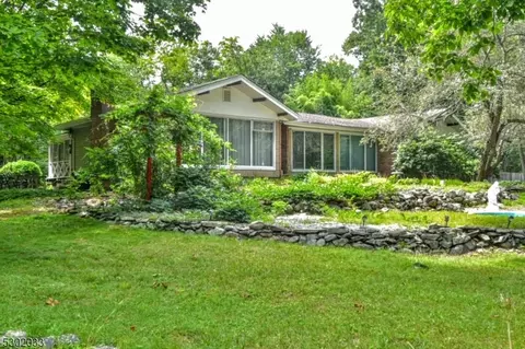 48 Hopler Pl, West Milford Twp, NJ 07435