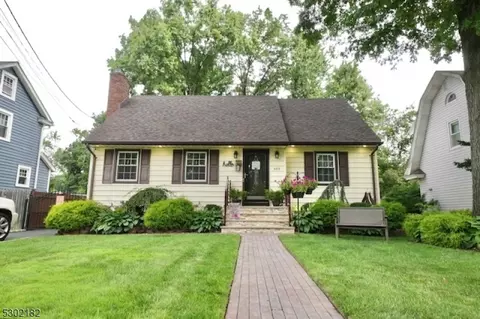 406 W 6th Ave, Roselle, NJ 07203