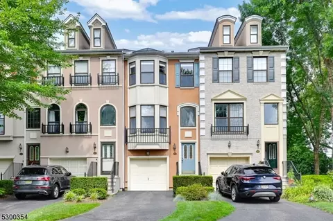 484 Hartford Dr, Nutley, NJ 07110