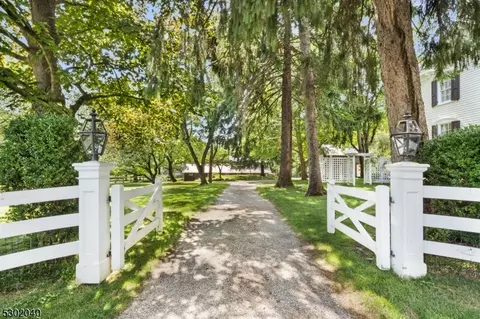 72 Cold Hill Rd, Mendham Boro, NJ 07945 photo 3