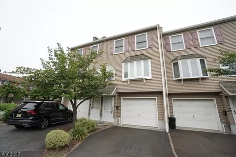 777 Jefferson Ave #14, Rahway, NJ 07065