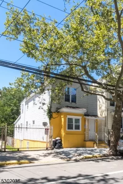 78 Garside St, Newark, NJ 07104