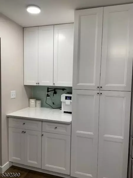 20 Knoll Rd, Wayne, NJ 07470 photo 9