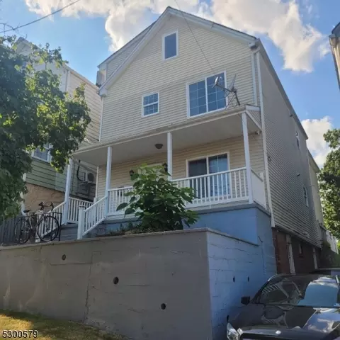 292 Summer St, Passaic, NJ 07055