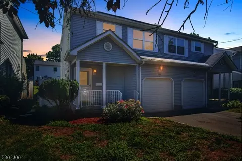 121 Burkley Pl, Vauxhall, NJ 07088