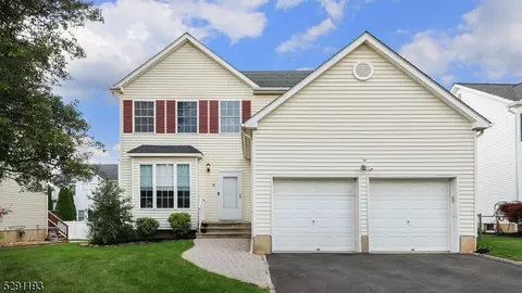 36 Elmara Dr, Bridgewater, NJ 08807