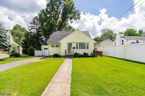 9 Brohm Pl, Fanwood, NJ 07023