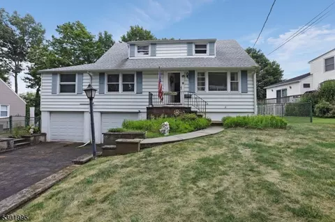 8 Westwood Dr, West Orange, NJ 07052