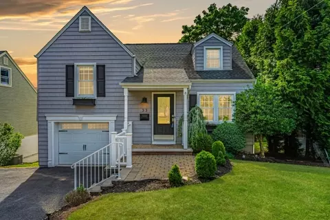 33 Devonshire Rd, Cedar Grove, NJ 07009