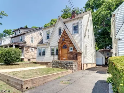 51 Woodbine Ave, Newark, NJ 07106