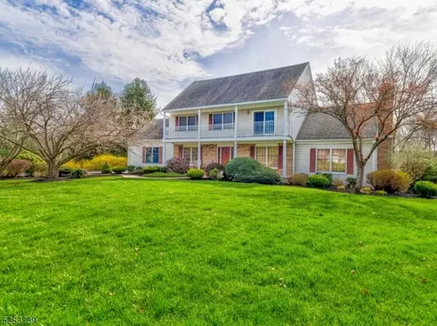 15 Stonebridge Rd, Hampton, NJ 08827 photo 2