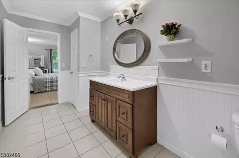 83 Bowfell Ct, Wayne, NJ 07470 photo 16
