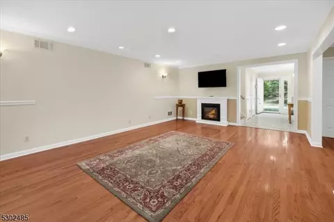 83 Bowfell Ct, Wayne, NJ 07470 photo 7
