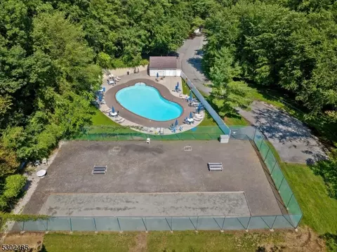 83 Bowfell Ct, Wayne, NJ 07470 photo 30