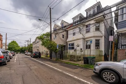 69 N 5th St, Newark, NJ 07107