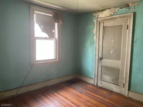 363 Sumner Ave, Plainfield, NJ 07062 photo 8