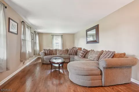 52 Bald Eagle Rd, Hackettstown, NJ 07840 photo 4
