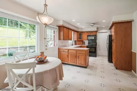 52 Bald Eagle Rd, Hackettstown, NJ 07840 photo 9