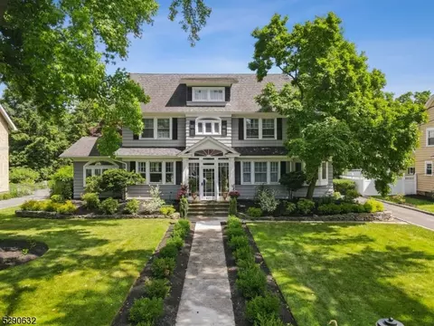 Exterior - 617 W 8th St, Plainfield, NJ 07060 photo 8 of 8