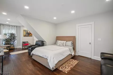 Bedroom - 617 W 8th St, Plainfield, NJ 07060 photo 3 of 7