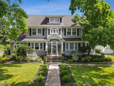 Exterior - 617 W 8th St, Plainfield, NJ 07060 photo 2 of 8