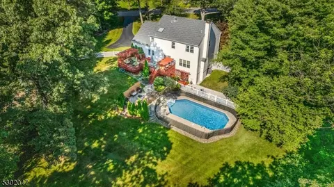 1 Anna Dr, Mount Olive, NJ 07828