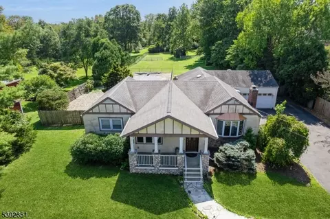 1773 Valley Rd, Long Hill, NJ 07946